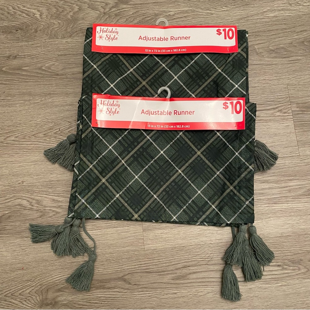 2 ea Holiday Style Adjustable Table Runner with Tassel, 13 in x 72 in